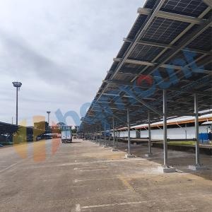 Abri de voiture solaire à grande hauteur pour parkings commerciaux, abri de voiture solaire en acier