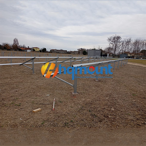Centrale solaire photovoltaïque de 1 MW avec poteau en acier ZAM et profilés personnalisés en aluminium