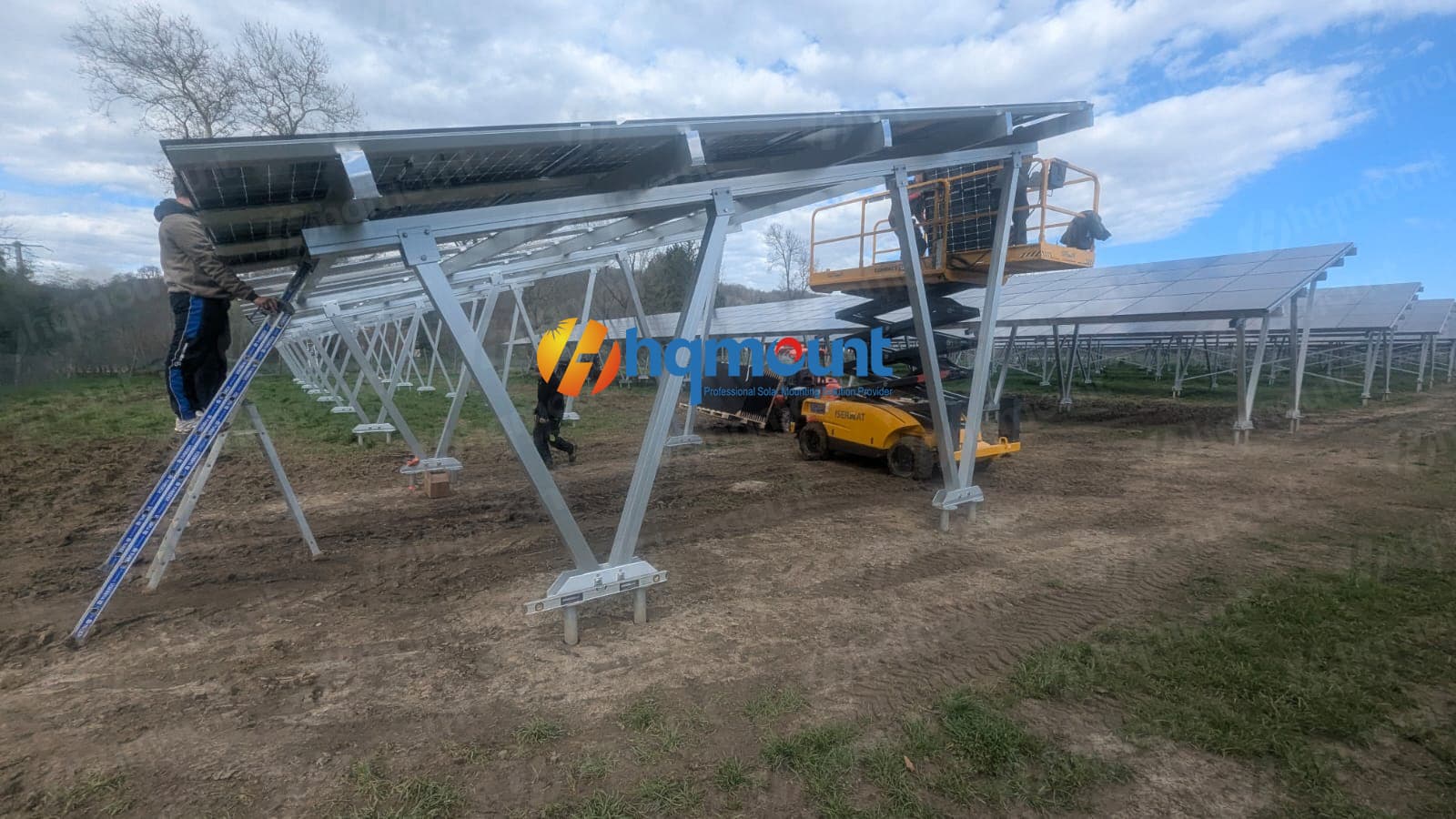 Le carport solaire sert-il uniquement de place de parking ?
